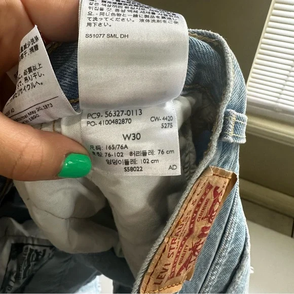 501 Levi’s original high waisted shorts EUC denim shorts size 30 - Picture 10 of 13